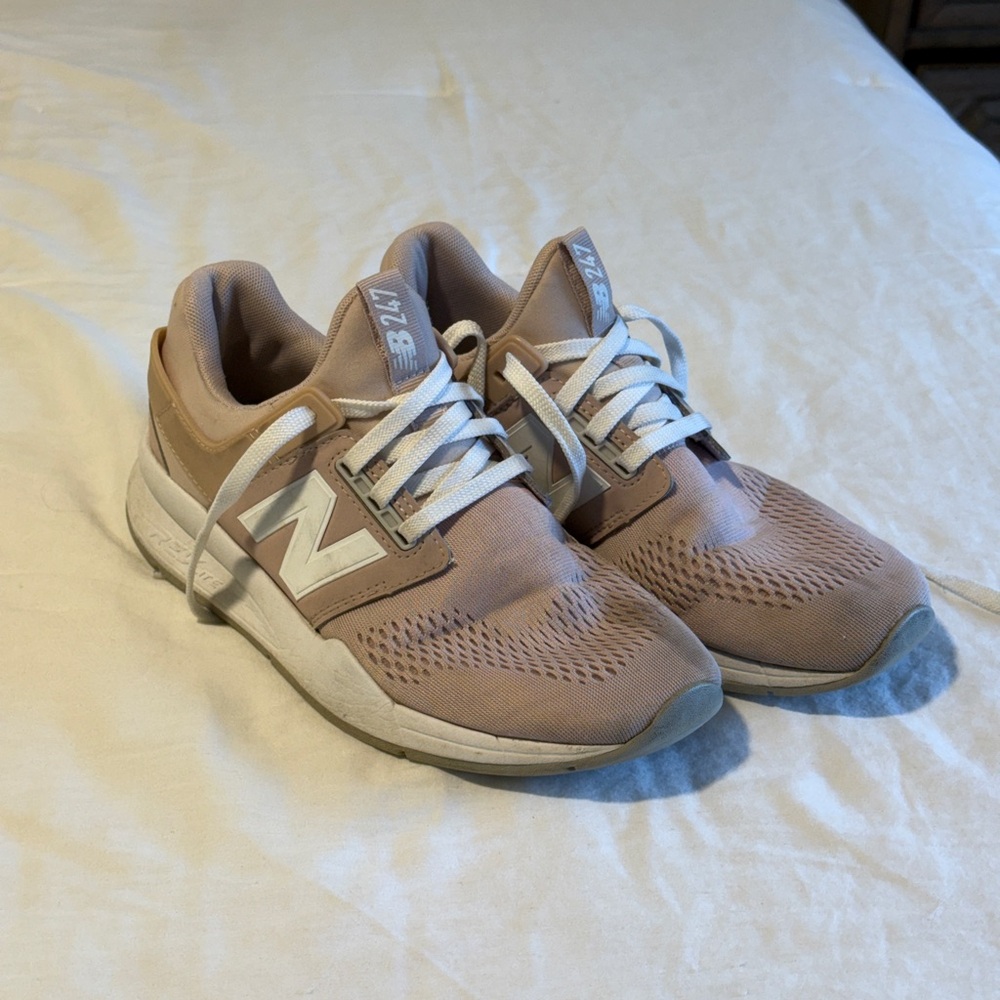 New Balance Women's 247 Core Trainer in Blush Pink
